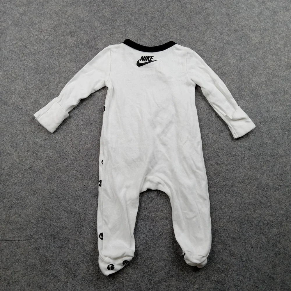 Nike Romper Baby 3M White Black Swoosh‎ Footed Long Sleeve One-piece Snap Front